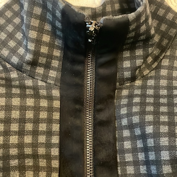 Joseph Ribkoff Black and Gray Checkered Blazer - Picture 12 of 15